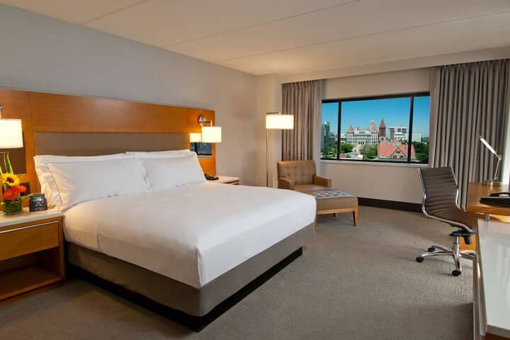 Room 13 of 67
